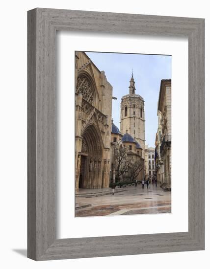 Cathedral and Miguelete Bell Tower, Plaza De La Virgen, Autumn (Fall), Valencia, Spain, Europe-Eleanor Scriven-Framed Photographic Print