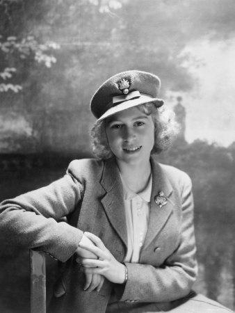 Cecil Beaton Prints: Photos, Paintings, Posters & Wall Art