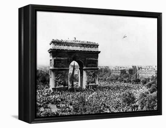 Celebrating the Liberation of Paris, 26 August 1944-null-Framed Premier Image Canvas