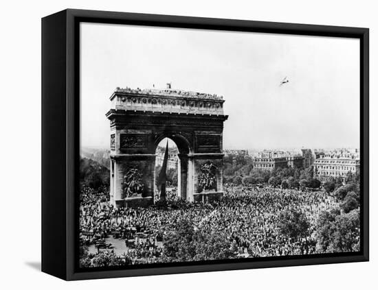 Celebrating the Liberation of Paris, 26 August 1944-null-Framed Premier Image Canvas