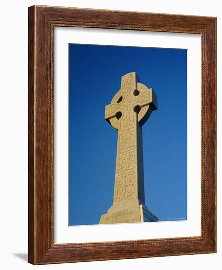 Celtic Cross, Aberdaron, Lleyn Peninsula, Gwynedd, Wales, UK, Europe-Ruth Tomlinson-Framed Photographic Print