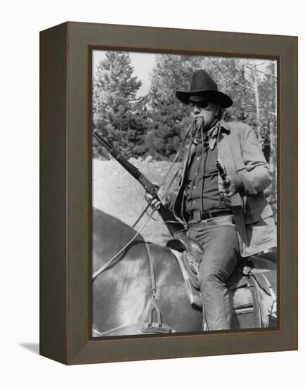 Cent Dollars pour un Sherif TRUE GRIT by Henry Athaway with John Wayne, 1969 (b/w photo)-null-Framed Stretched Canvas