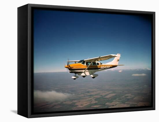 Cessna Superlobe Flying-null-Framed Premier Image Canvas