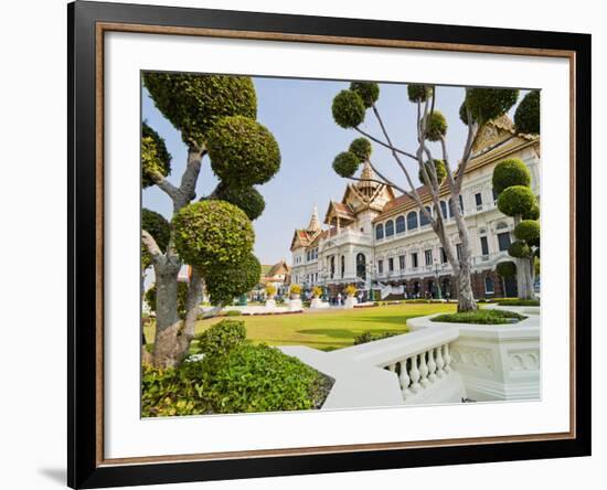 Chakri Maha Prasat Hall, Grand Palace, Bangkok, Thailand, Southeast Asia, Asia-Matthew Williams-Ellis-Framed Photographic Print