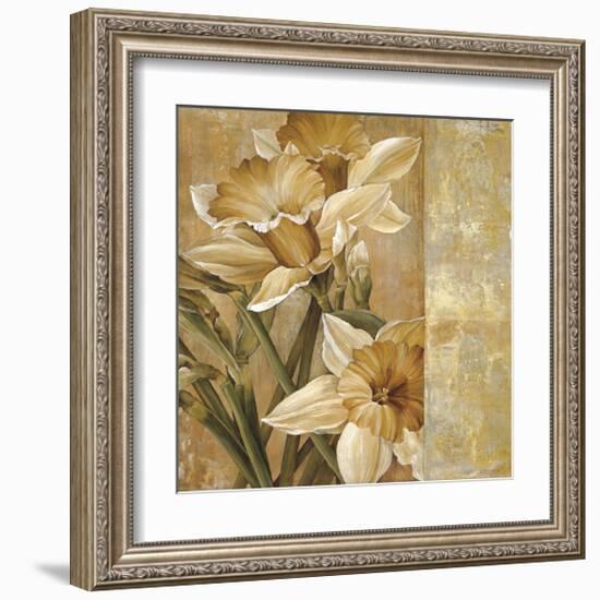 Champagne Daffodils I-Linda Thompson-Framed Giclee Print