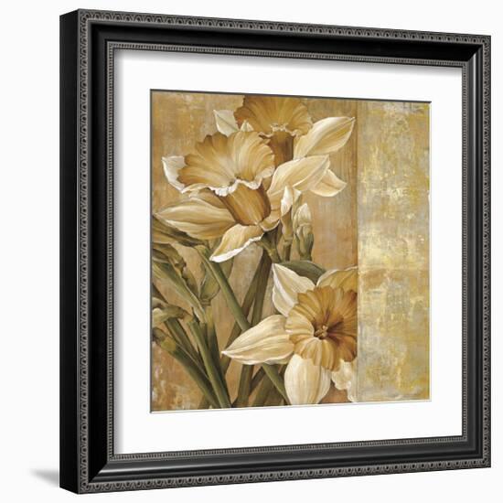 Champagne Daffodils I-Linda Thompson-Framed Giclee Print