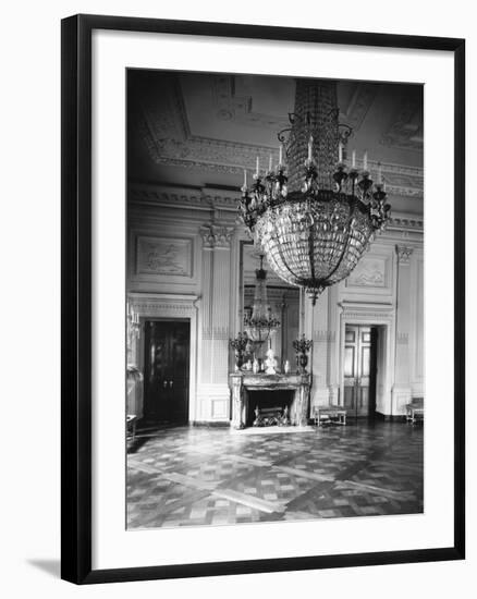 Chandelier Hanging in East Room of White House-null-Framed Photographic Print