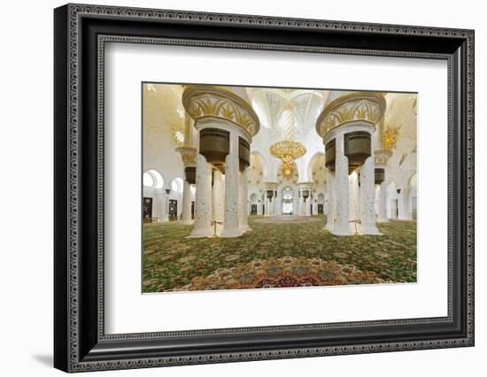 Chandelier in Prayer Hall, Sheikh Zayed Bin Sultan Al Nahyan Moschee, Al Maqtaa-Axel Schmies-Framed Photographic Print