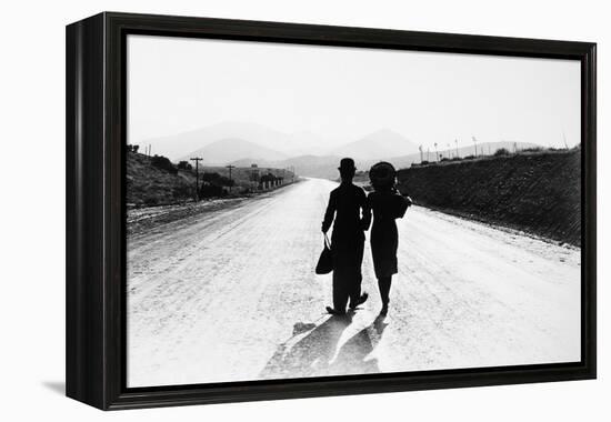 Chaplin: Modern Times, 1936-null-Framed Premier Image Canvas