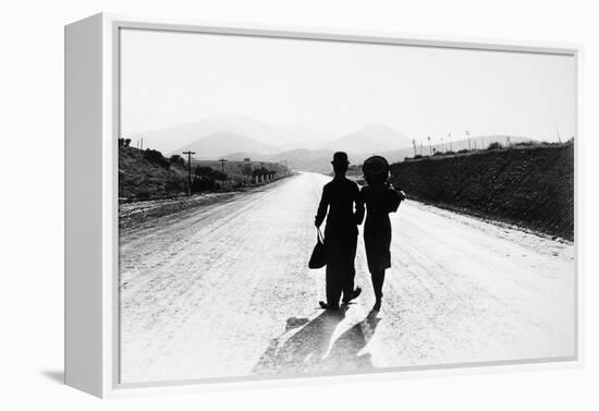 Chaplin: Modern Times, 1936-null-Framed Premier Image Canvas