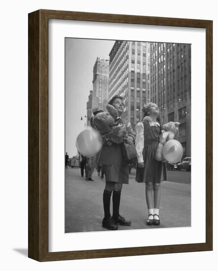 Charles Karo and Irene Guttman Sightseeing in New York-Martha Holmes-Framed Photographic Print