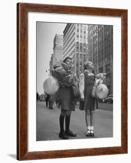 Charles Karo and Irene Guttman Sightseeing in New York-Martha Holmes-Framed Photographic Print