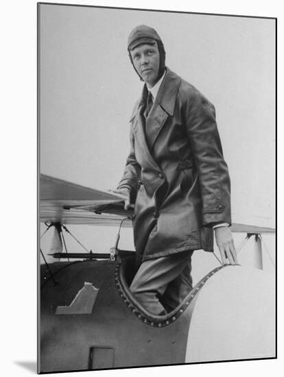 Charles Lindbergh Make His Departure Back to Paris Following His Flight to Croydon Airport-null-Mounted Premium Photographic Print