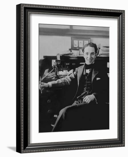 Charlie Chaplin, 1915-20-null-Framed Photographic Print