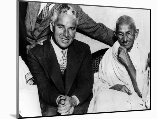Charlie Chaplin and Mahatma Gandhi, London, England, September 22, 1931-null-Mounted Photo