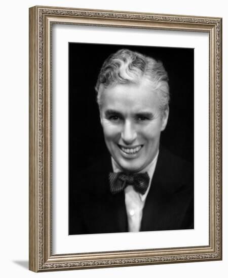 Charlie Chaplin, Looking Dapper, 1936-null-Framed Photo