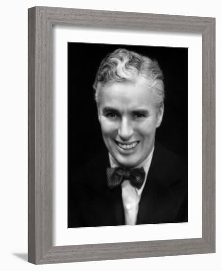 Charlie Chaplin, Looking Dapper, 1936-null-Framed Photo