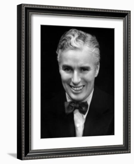 Charlie Chaplin, Looking Dapper, 1936-null-Framed Photo