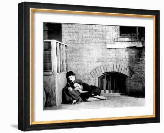 Charlie Chaplin, Paulette Goddard. "The Masses" 1936, "Modern Times" Directed by Charles Chaplin-null-Framed Photographic Print