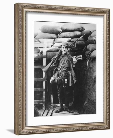 Charlie Chaplin, Shoulder Arms, 1918-null-Framed Photographic Print