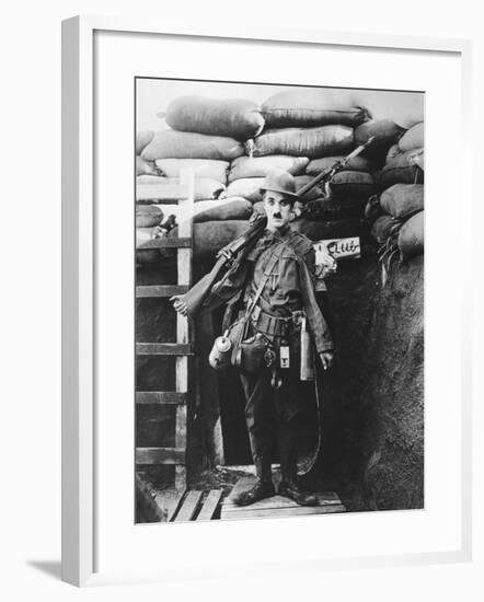 Charlie Chaplin, Shoulder Arms, 1918-null-Framed Photographic Print