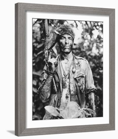 Charlie Sheen - Platoon-null-Framed Photo