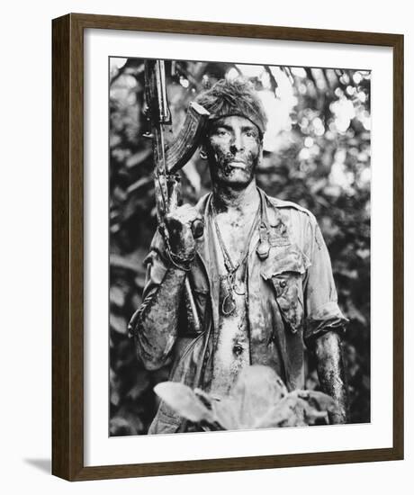 Charlie Sheen - Platoon-null-Framed Photo