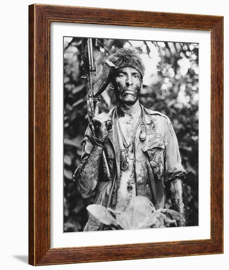 Charlie Sheen - Platoon-null-Framed Photo