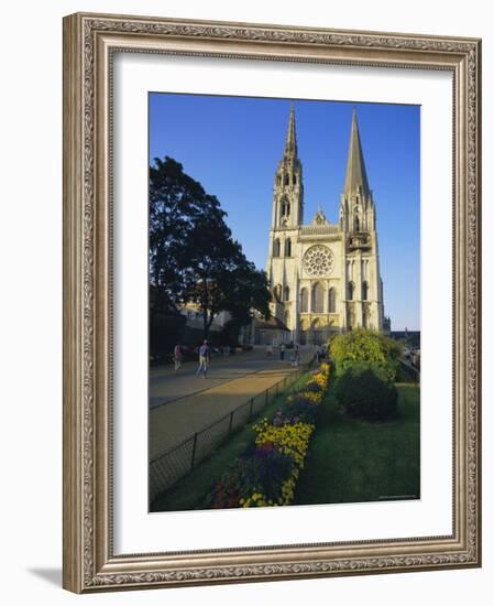 Chartres Cathedral, Unesco World Heritage Site, Chartres, Centre, France-Peter Scholey-Framed Photographic Print