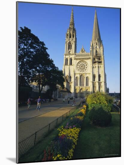 Chartres Cathedral, Unesco World Heritage Site, Chartres, Centre, France-Peter Scholey-Mounted Photographic Print