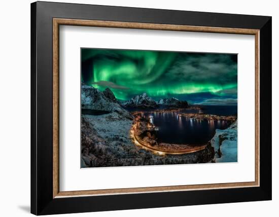 Chasing the Northern Lights-Javier de la-Framed Photographic Print