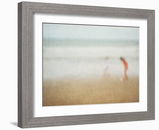 Chasing Waves I-Doug Chinnery-Framed Photographic Print