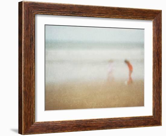 Chasing Waves I-Doug Chinnery-Framed Photographic Print