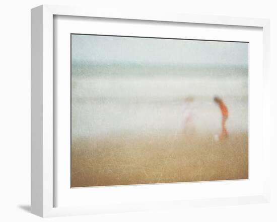 Chasing Waves I-Doug Chinnery-Framed Photographic Print