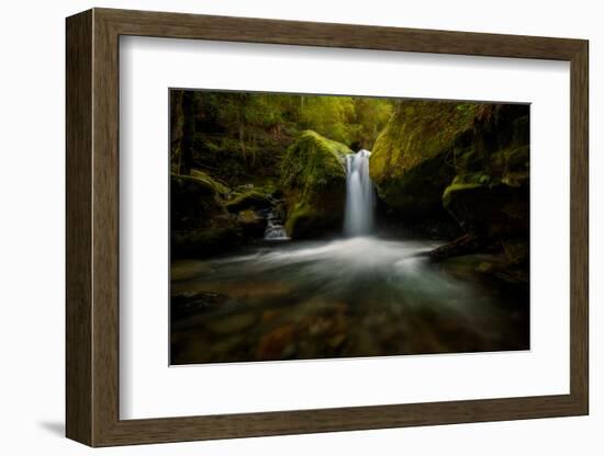 chasm-falls-1-Lincoln Harrison-Framed Photo