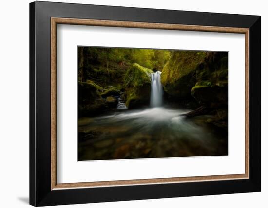 chasm-falls-1-Lincoln Harrison-Framed Photo