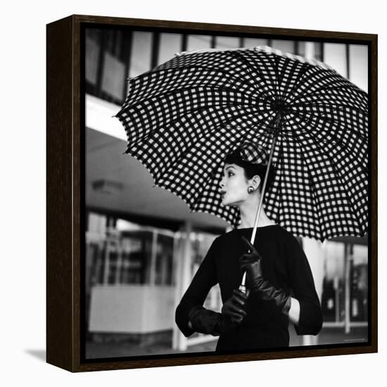 Checked Parasol, New Trend in Women's Accessories, Used at Roosevelt Raceway-Nina Leen-Framed Premier Image Canvas