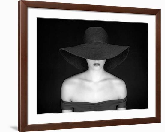 Chic-Pauline Pentony MA-Framed Photographic Print