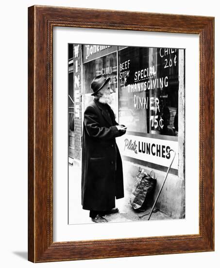 Chicago Homeless Man on Thanksgiving, 1952-null-Framed Photo