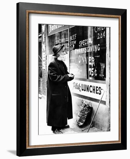 Chicago Homeless Man on Thanksgiving, 1952-null-Framed Photo