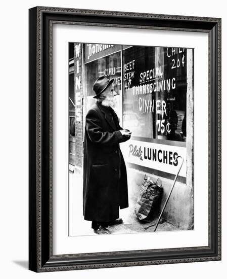 Chicago Homeless Man on Thanksgiving, 1952-null-Framed Photo