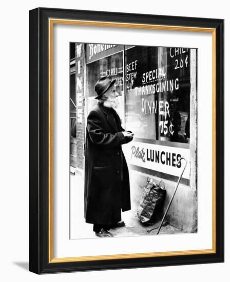 Chicago Homeless Man on Thanksgiving, 1952-null-Framed Photo