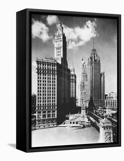 Chicago Skyscrapers-null-Framed Premier Image Canvas
