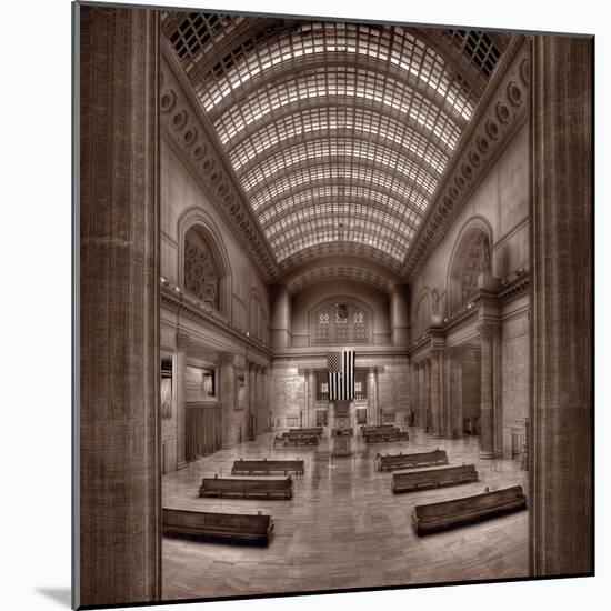 Chicagos Union Station BW-Steve Gadomski-Mounted Photographic Print