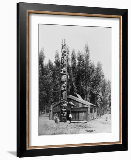 Chief Sou-i-hat, Alaskan House and Totem Pole Photograph - Alaska-Lantern Press-Framed Art Print