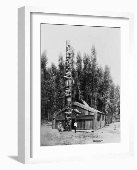 Chief Sou-i-hat, Alaskan House and Totem Pole Photograph - Alaska-Lantern Press-Framed Art Print