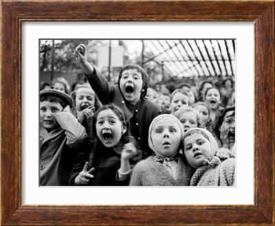 Behind the Picture: Children at a Puppet Show, Paris, 1963