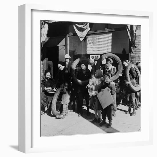 Children Bringing Scrap to the Block Office of Civilian Defense Headquarters. Chicago Nov, 1943-null-Framed Photo