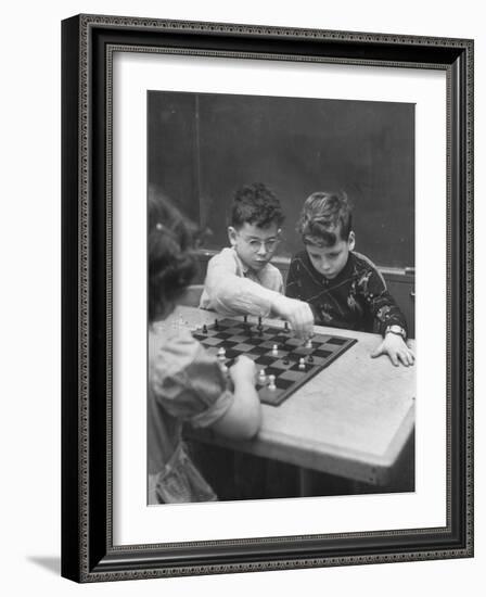 Children Considered Geniuses Playing Chess-Nina Leen-Framed Photographic Print