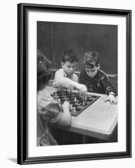 Children Considered Geniuses Playing Chess-Nina Leen-Framed Photographic Print